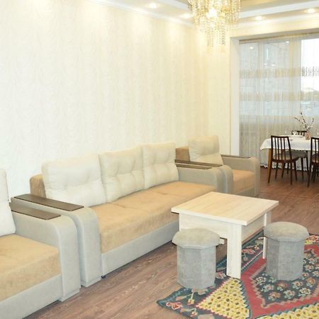 Massiv Apt Yerevan Exterior foto
